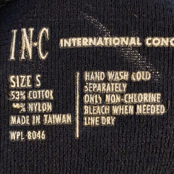 Sweater - Picture 3 of 3